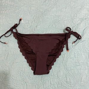 H&M scalloped black bikini bottoms (US 12)